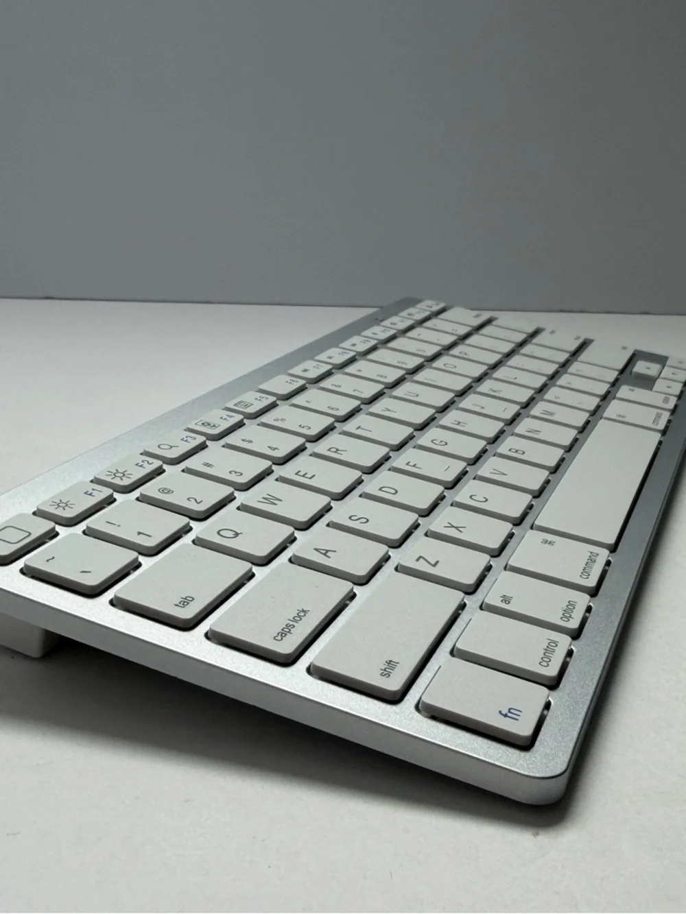 Silver Wireless Bluetooth Keyboard - Slim US Layout